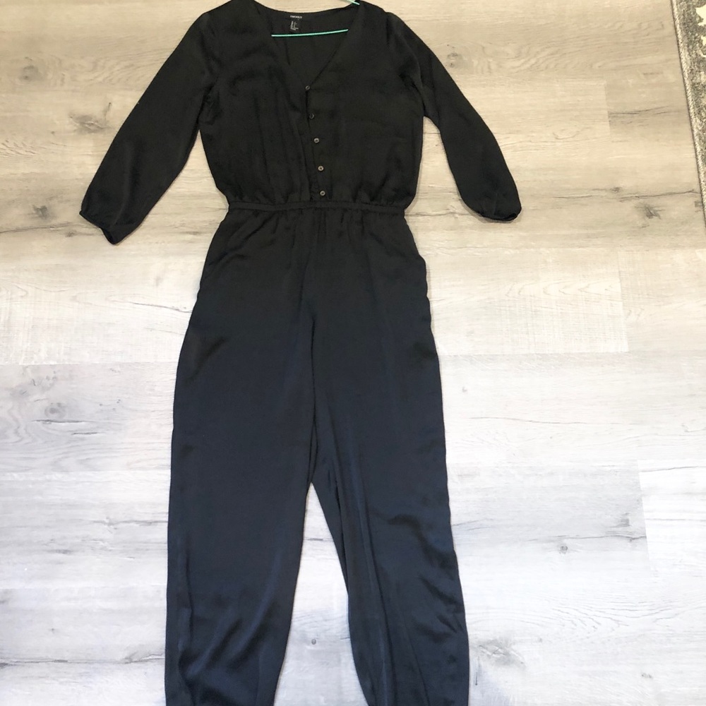 Forever 21 Half sleeve black jumpsuit